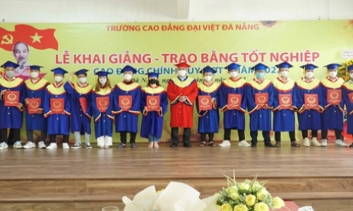 Trường Cao Đẳng Đại Việt Đà Nẵng tổ chức Lễ khai giảng và Trao bằng Tốt Nghiệp năm học 2021-2022
